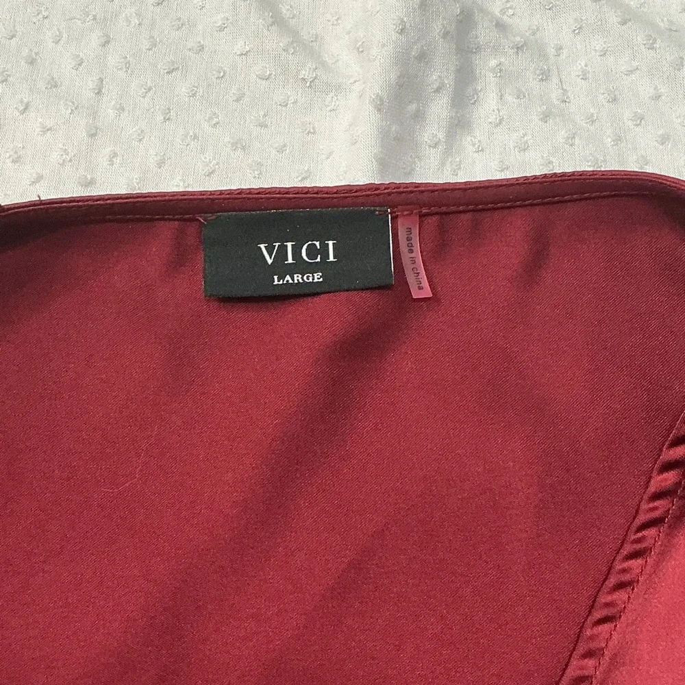 Vici Frame of Mind Burgundy Satin Wrap Dress Size LARGE